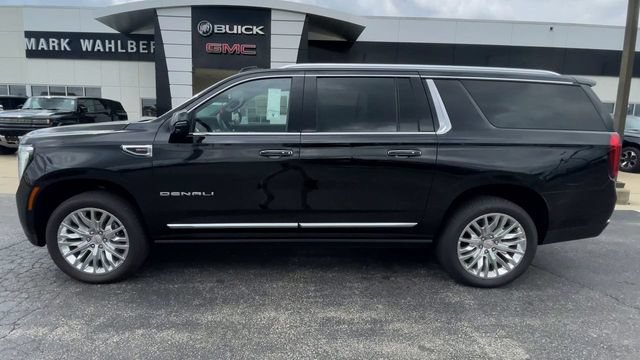 New 2026 GMC Yukon XL Denali w/ Sun & Power Step Package AWD/4WD image 7