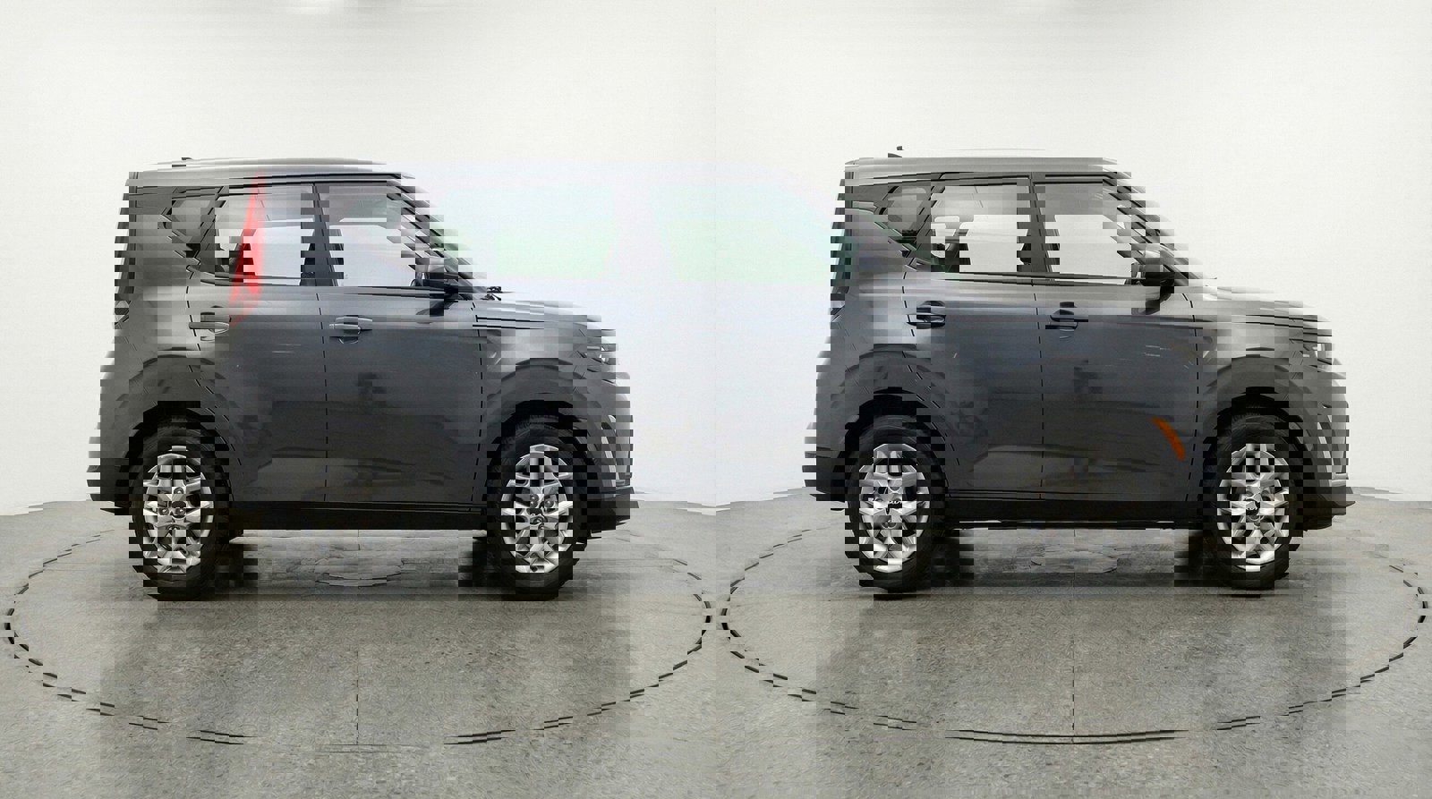 Used 2025 Kia Soul LX w/ LX Technology Package image 8