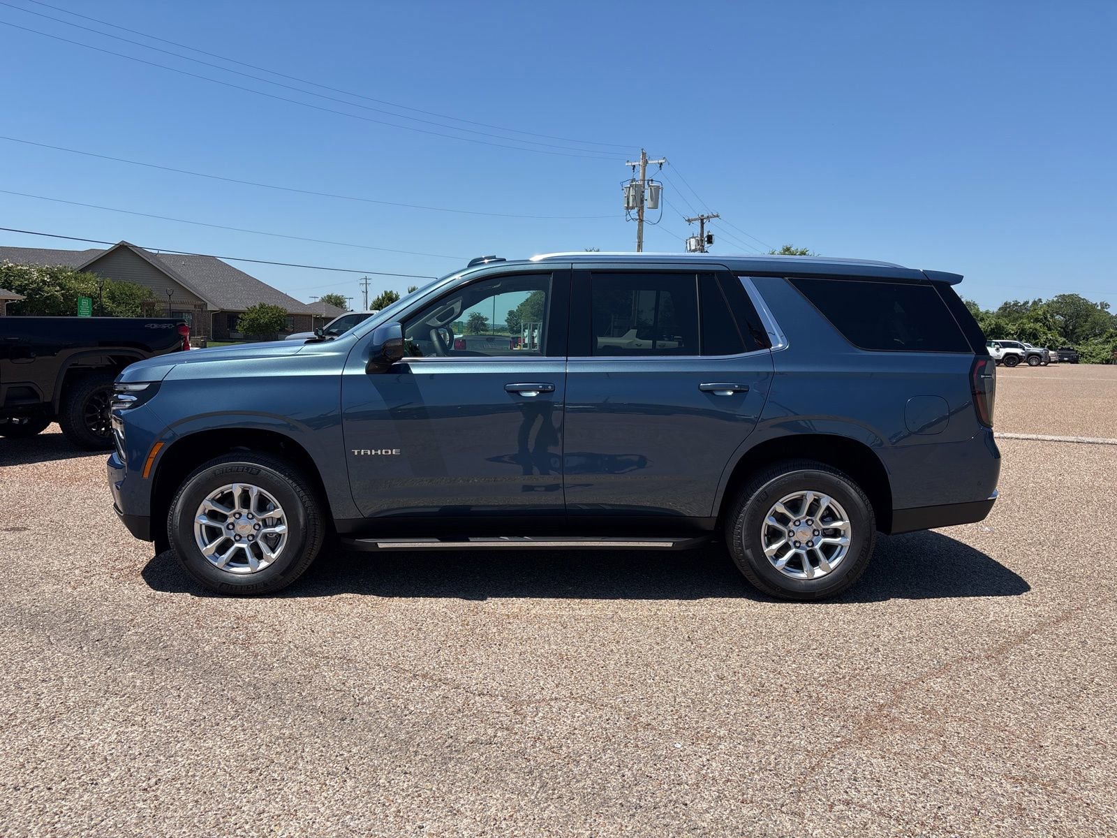 New 2026 Chevrolet Tahoe LT w/ Comfort Package AWD/4WD image 2