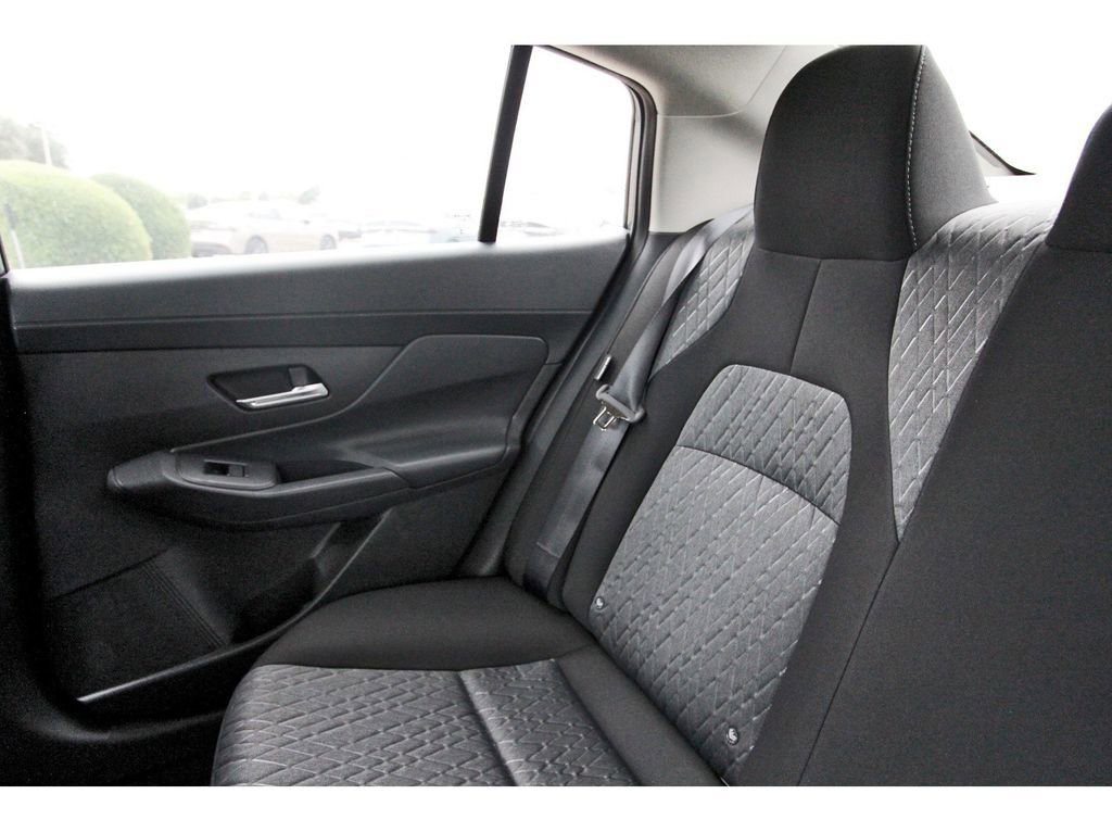 New 2026 Nissan Sentra SV w/ SV Convenience Package FWD image 9
