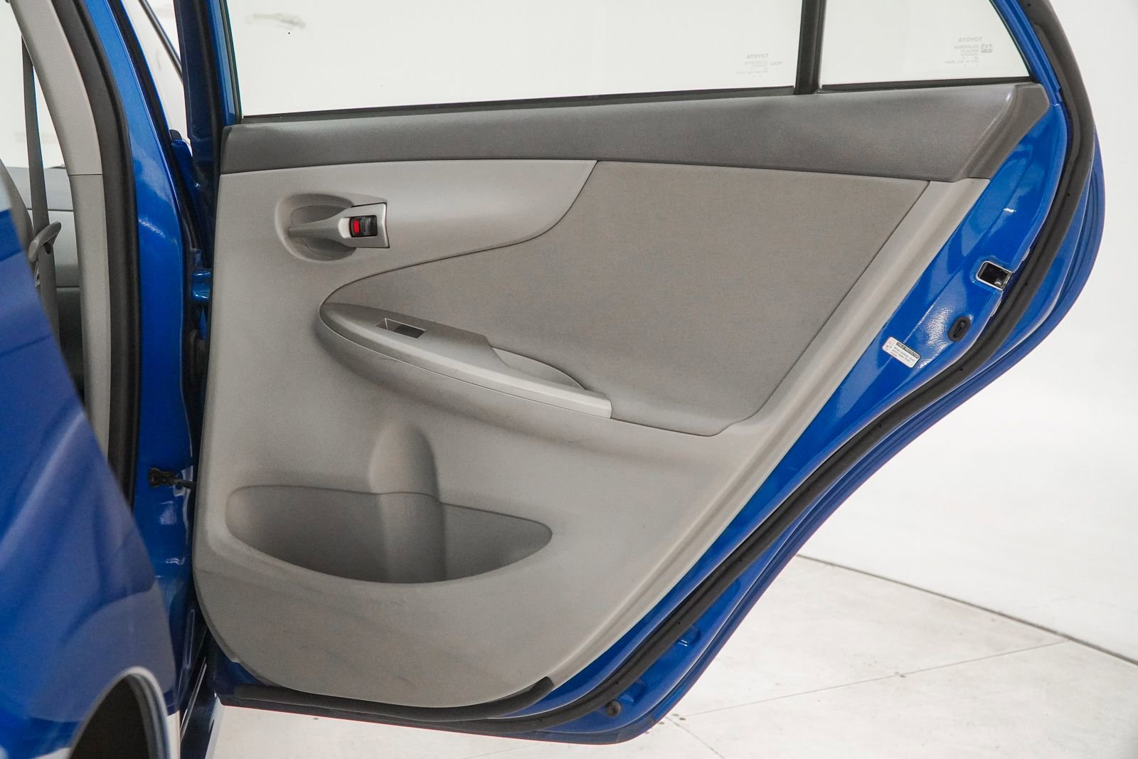 Used 2010 Toyota Corolla LE image 33