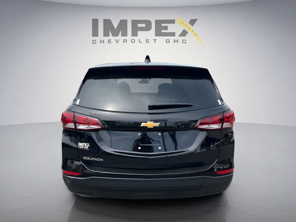 Used 2024 Chevrolet Equinox LS w/ LS Convenience Package FWD image 4