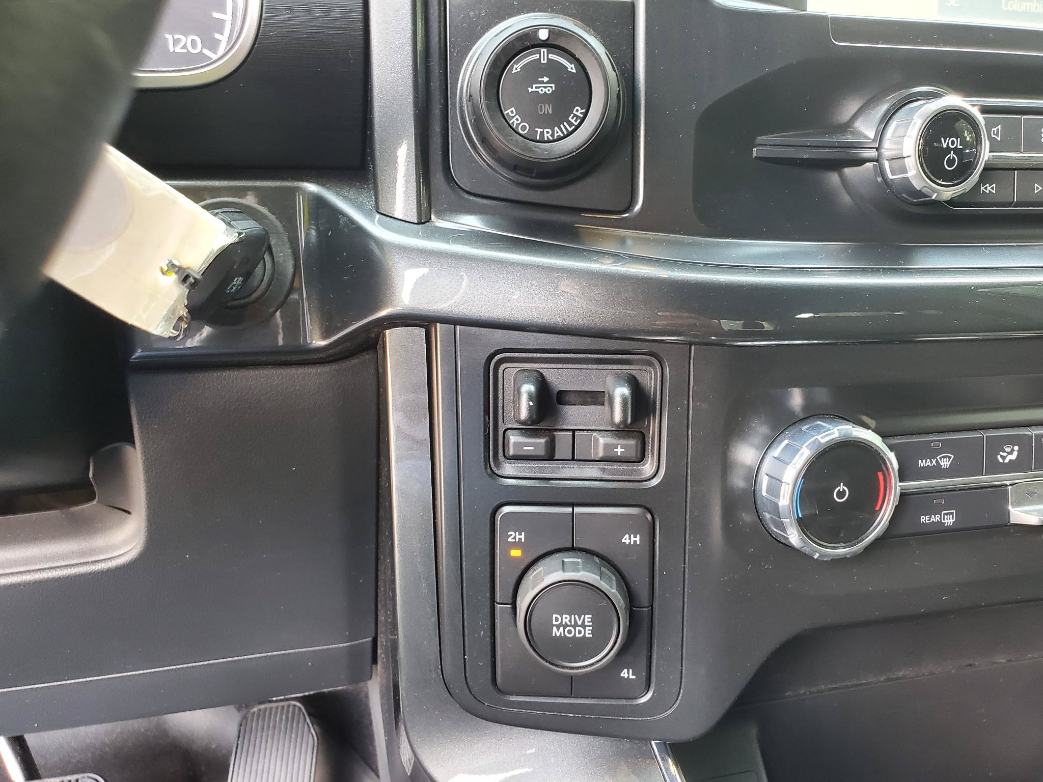 Used 2022 Ford F150 XLT w/ Equipment Group 301A Mid AWD/4WD image 36