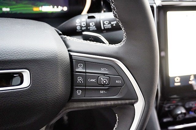 New 2023 Jeep Grand Cherokee Limited 4xe image 44