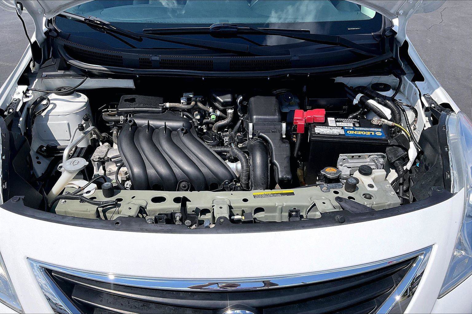 Used 2012 Nissan Versa SV w/ Convenience Pkg FWD image 12