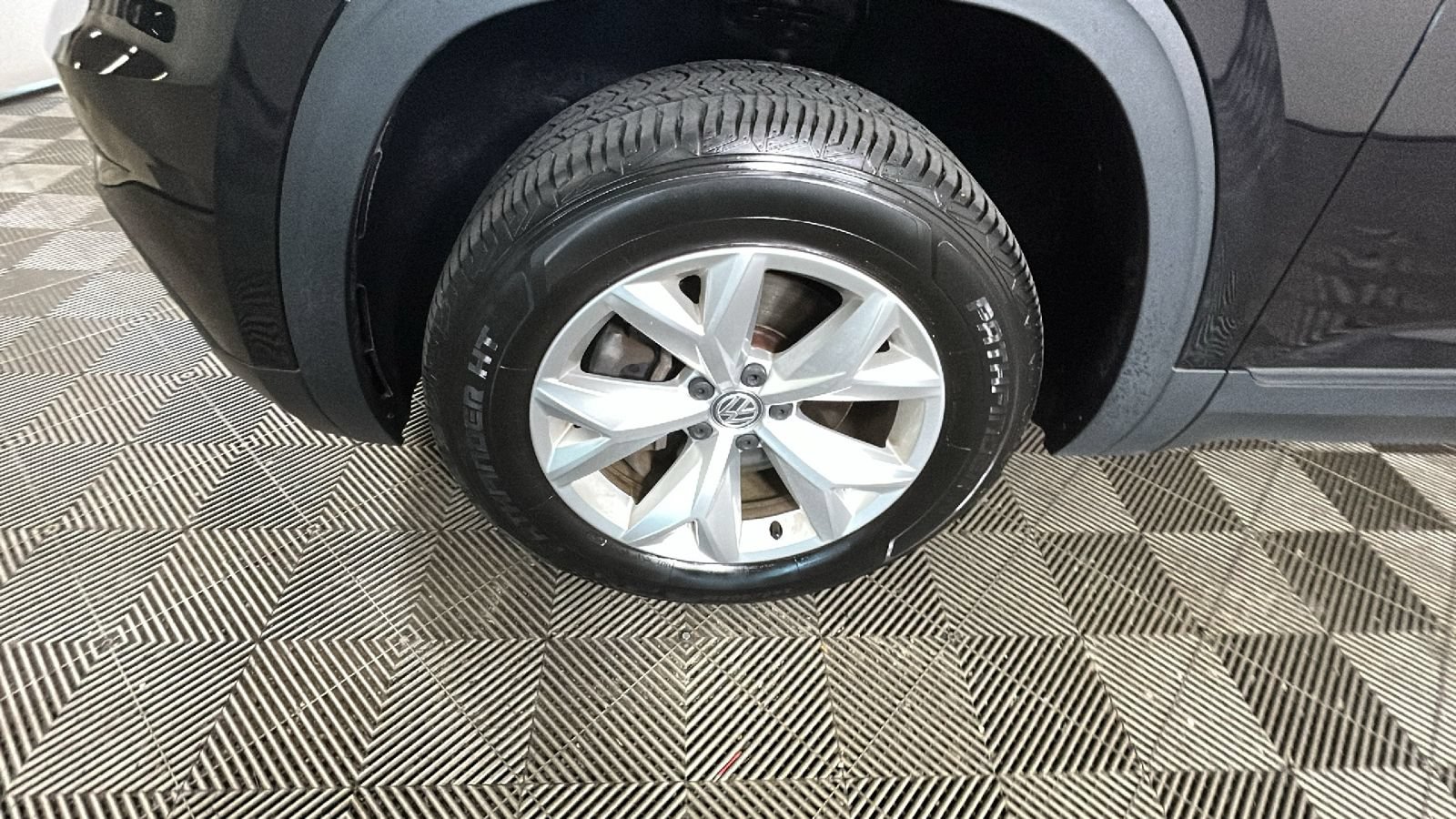 Used 2020 Volkswagen Atlas S w/ Towing Package AWD/4WD image 11