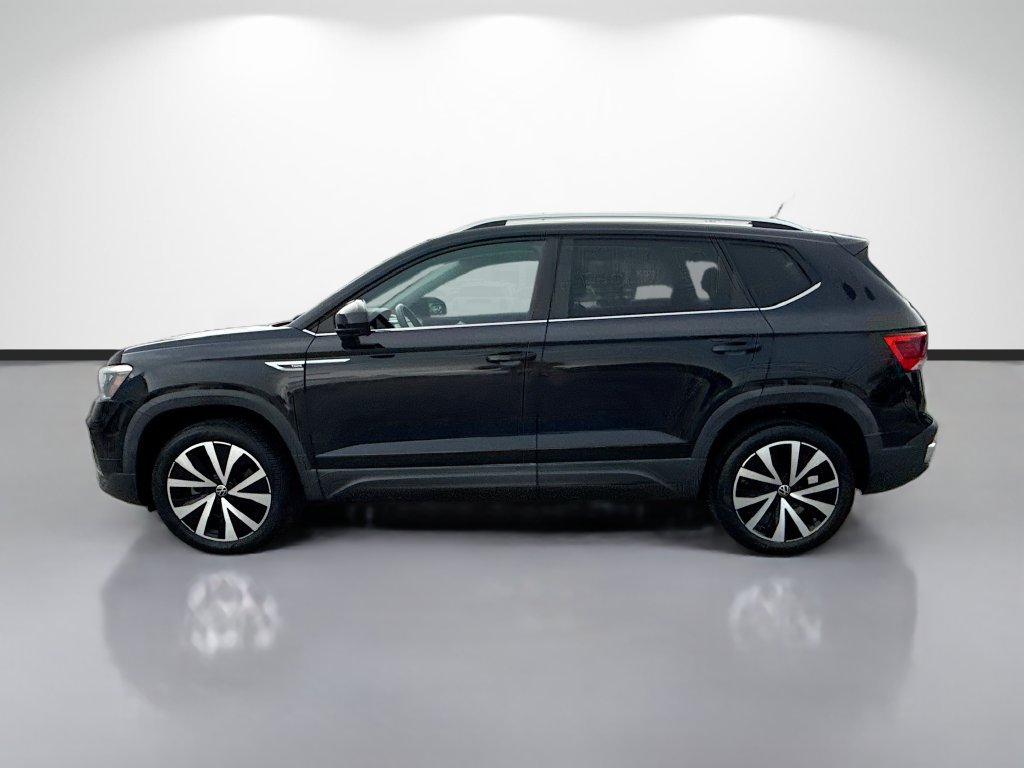 Used 2022 Volkswagen Taos SE FWD image 6