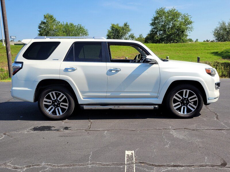 Used 2021 Toyota 4Runner Limited image 12
