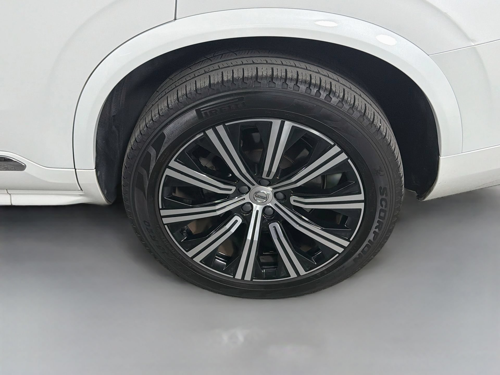 Certified 2024 Volvo XC90 B5 Core AWD/4WD image 33