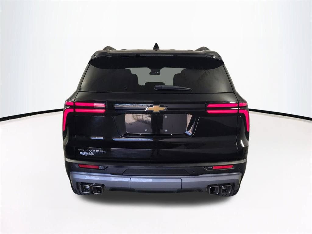 Used 2026 Chevrolet Traverse LT FWD image 6