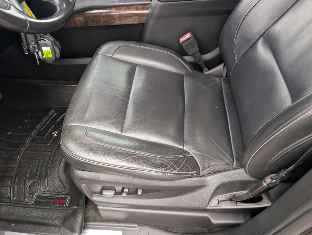 Used 2018 Chevrolet Tahoe LT AWD/4WD image 17
