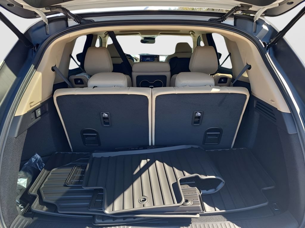 New 2026 Acura MDX SH-AWD image 19
