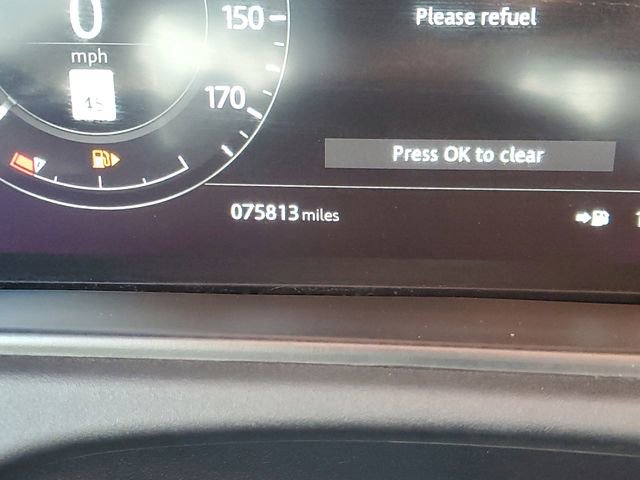 Used 2019 Land Rover Range Rover Velar R-Dynamic SE image 25