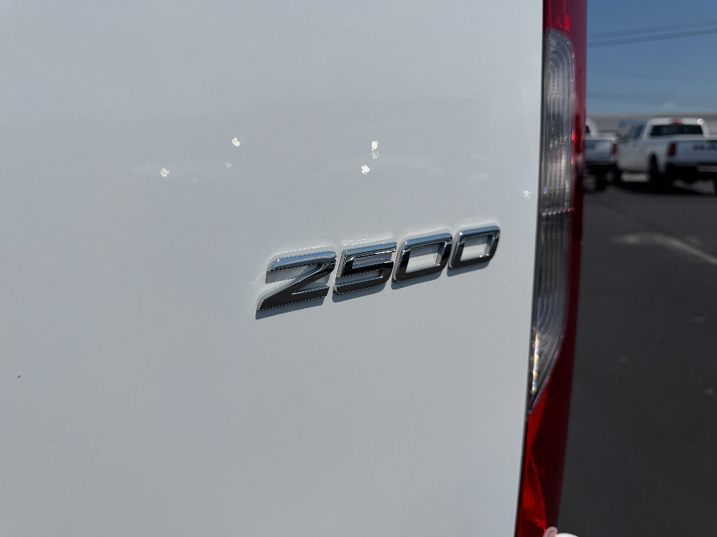 Used 2024 Mercedes-Benz Sprinter 2500 image 25