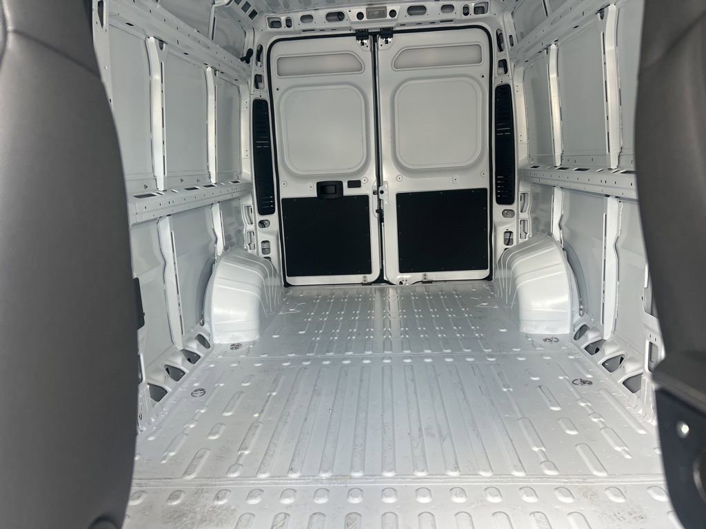 New 2025 RAM ProMaster 2500 w/ Premium Convenience Group image 20