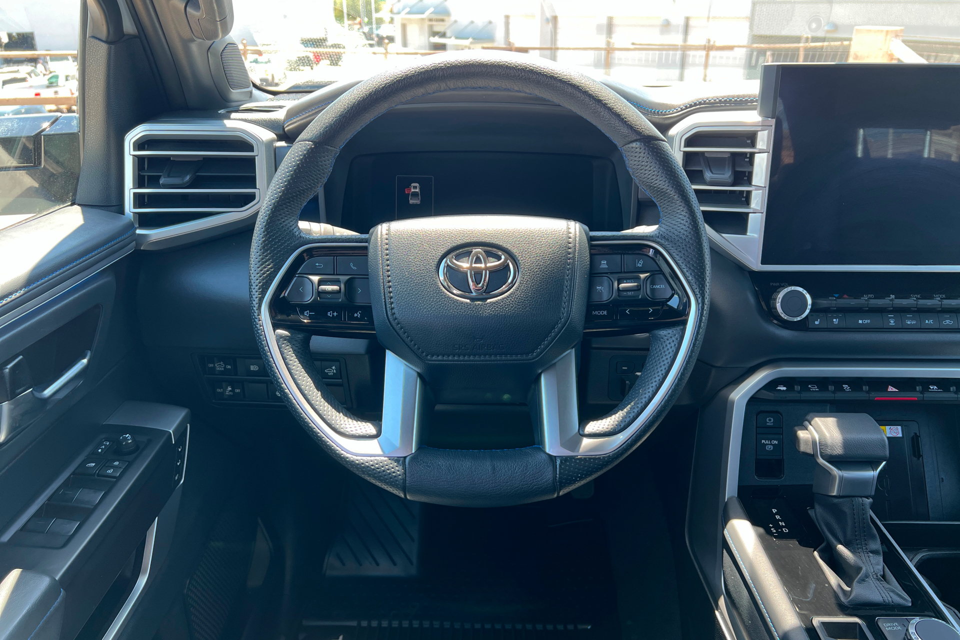 Used 2022 Toyota Tundra Platinum w/ Advanced Package AWD/4WD image 13