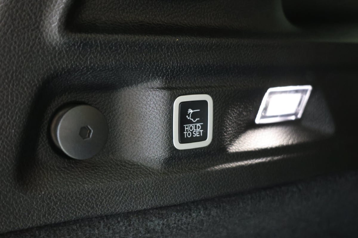 Used 2025 Jeep Grand Cherokee L Summit AWD/4WD image 45