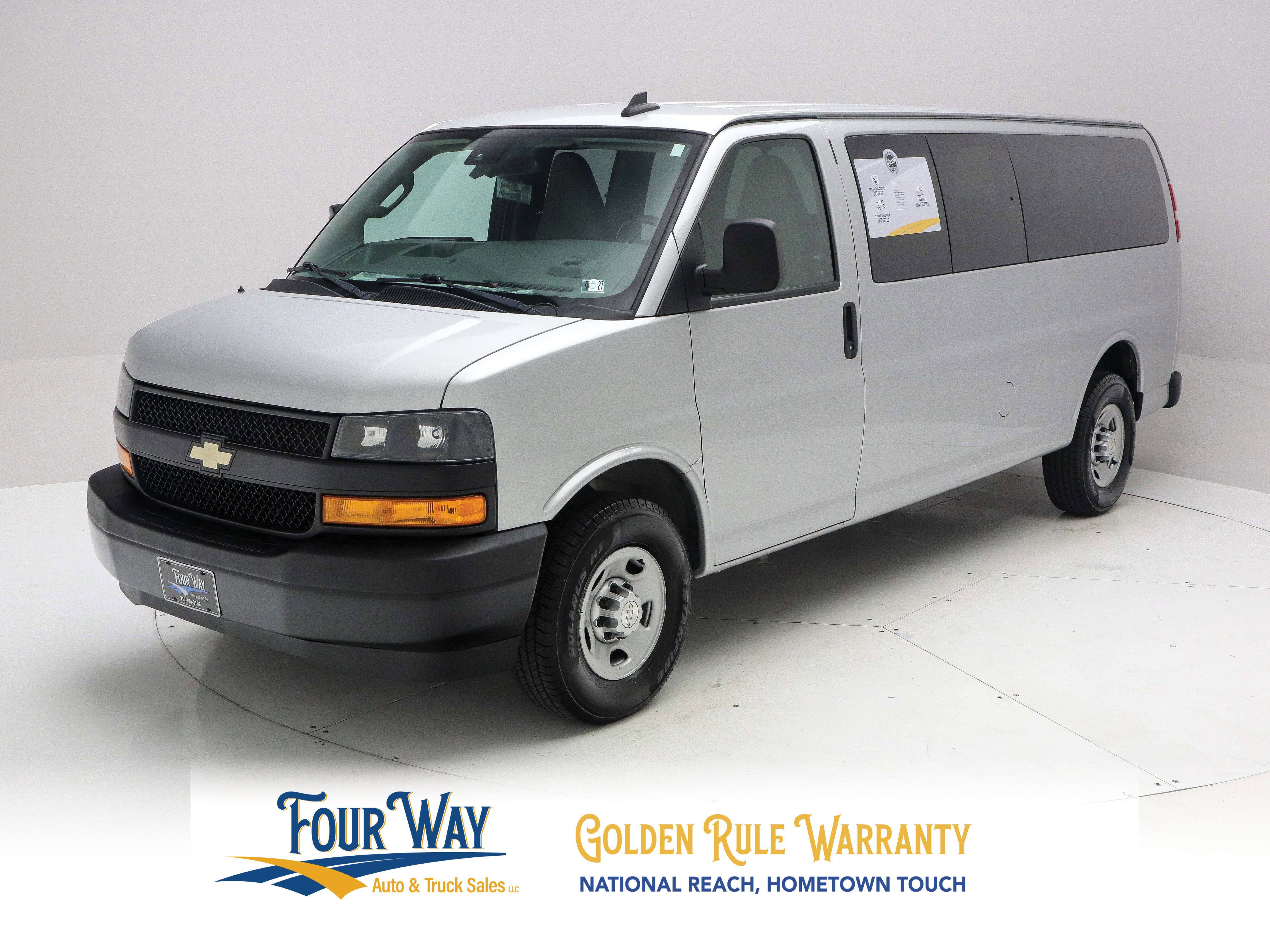 Used 2019 Chevrolet Express 3500 LS RWD image 8