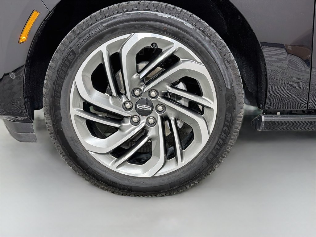 Used 2025 Lincoln Navigator L Reserve AWD/4WD image 33