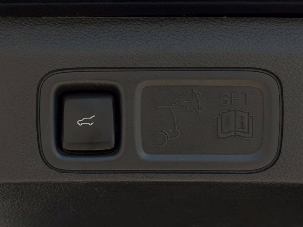 Used 2023 Ford Expedition XLT AWD/4WD image 30