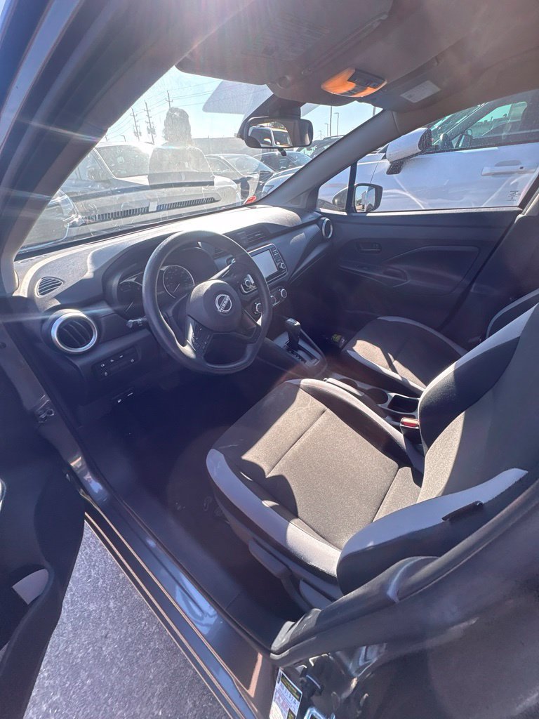 Used 2025 Nissan Versa S FWD image 4