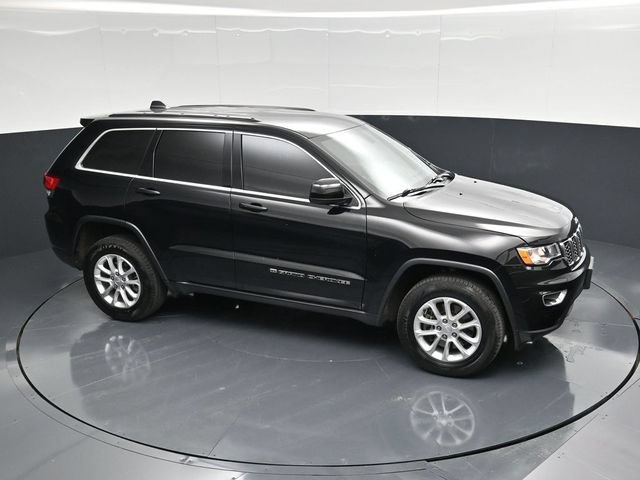 Certified 2022 Jeep Grand Cherokee Laredo E AWD/4WD image 43