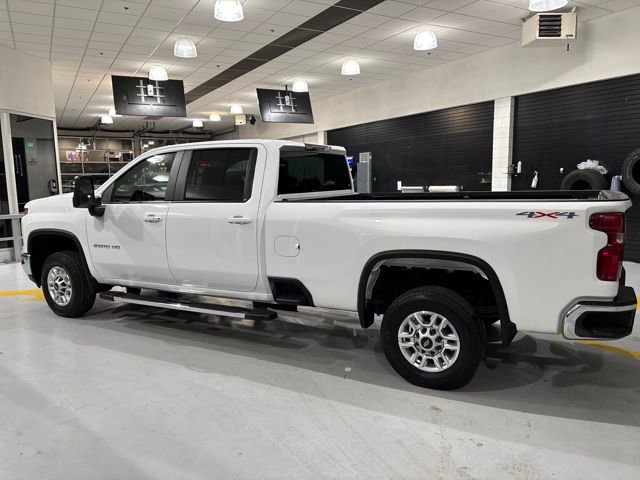 Used 2025 Chevrolet Silverado 2500 LT w/ Convenience Package image 3