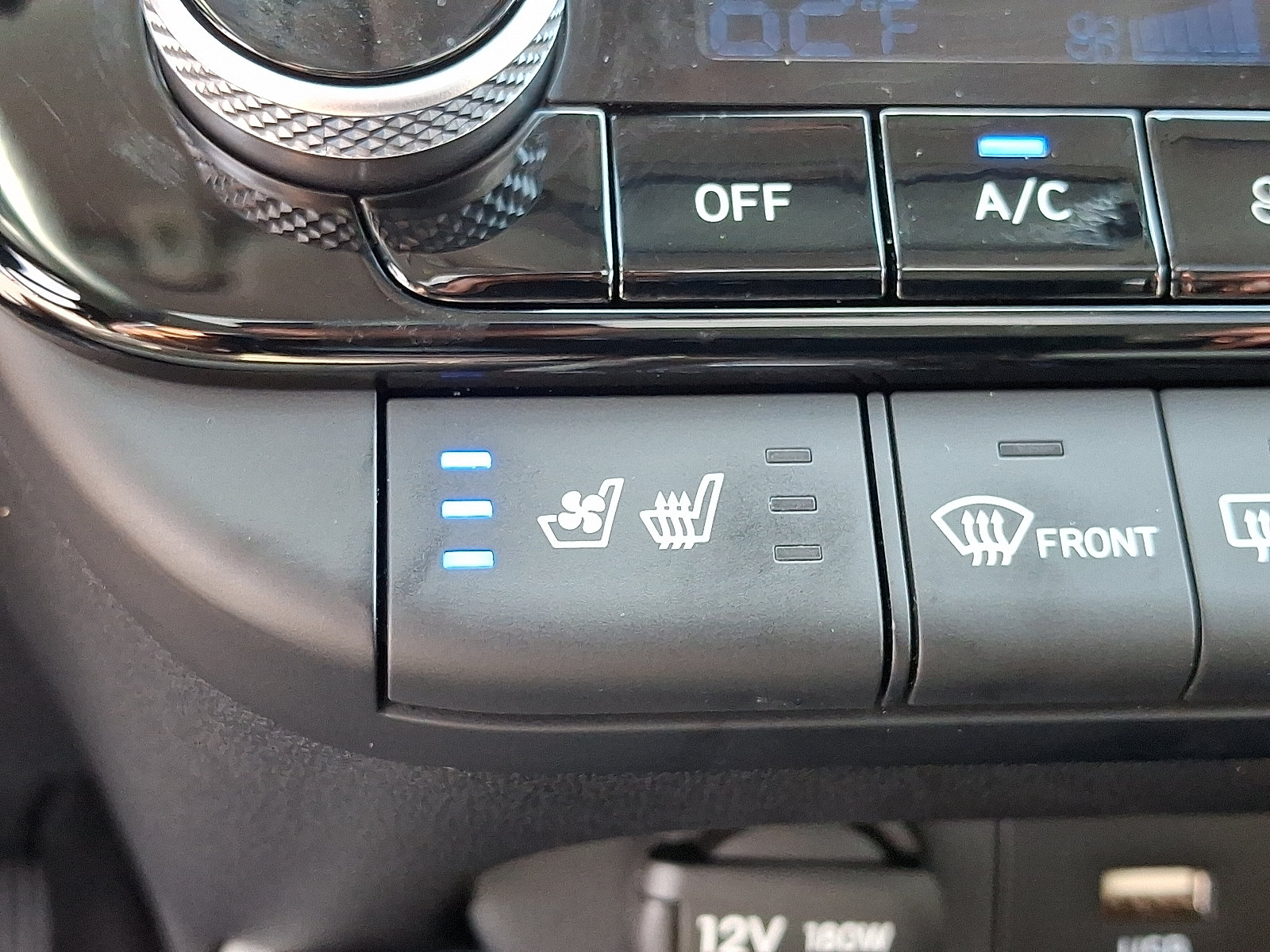 Used 2025 Hyundai Elantra Limited FWD image 24