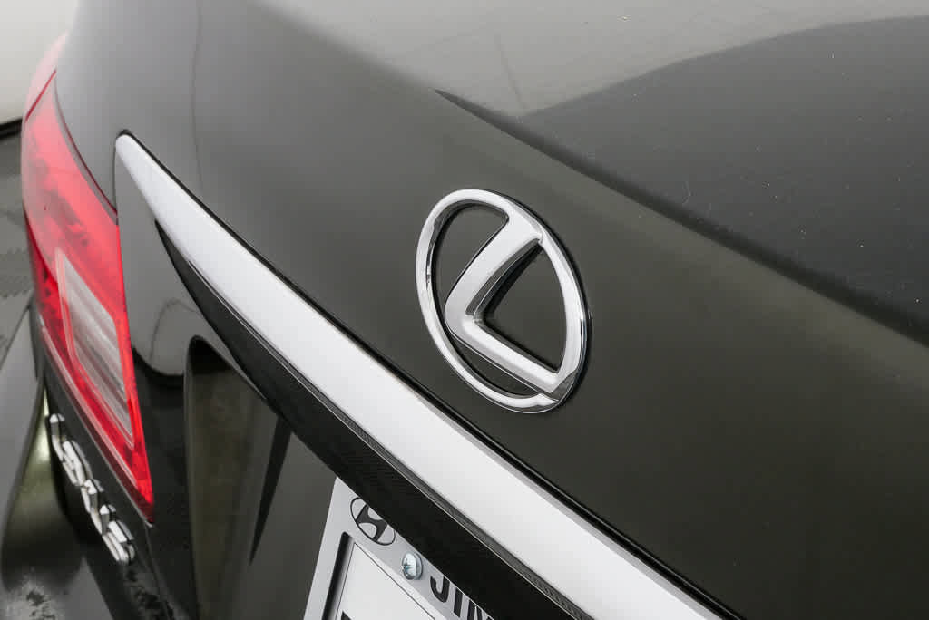 Used 2010 Lexus ES 350 image 32