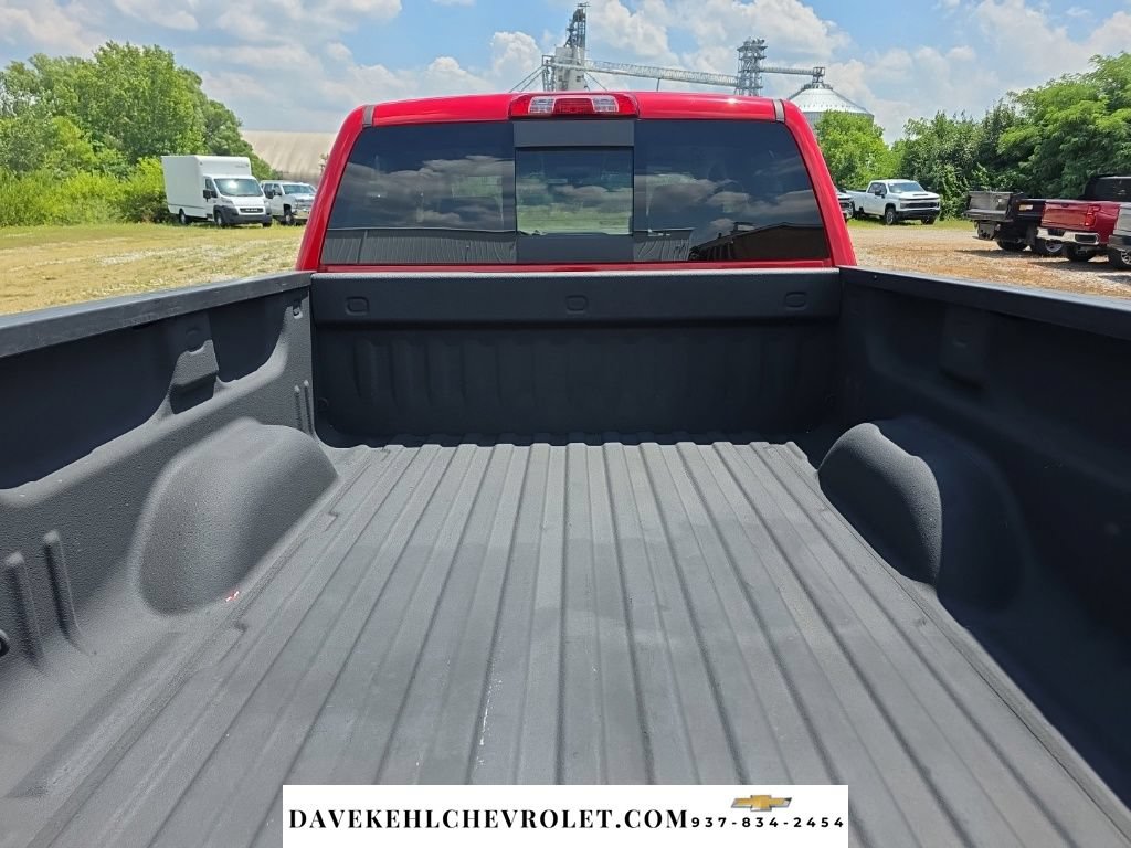 Used 2018 Chevrolet Silverado 1500 LT w/ All Star Edition AWD/4WD image 32