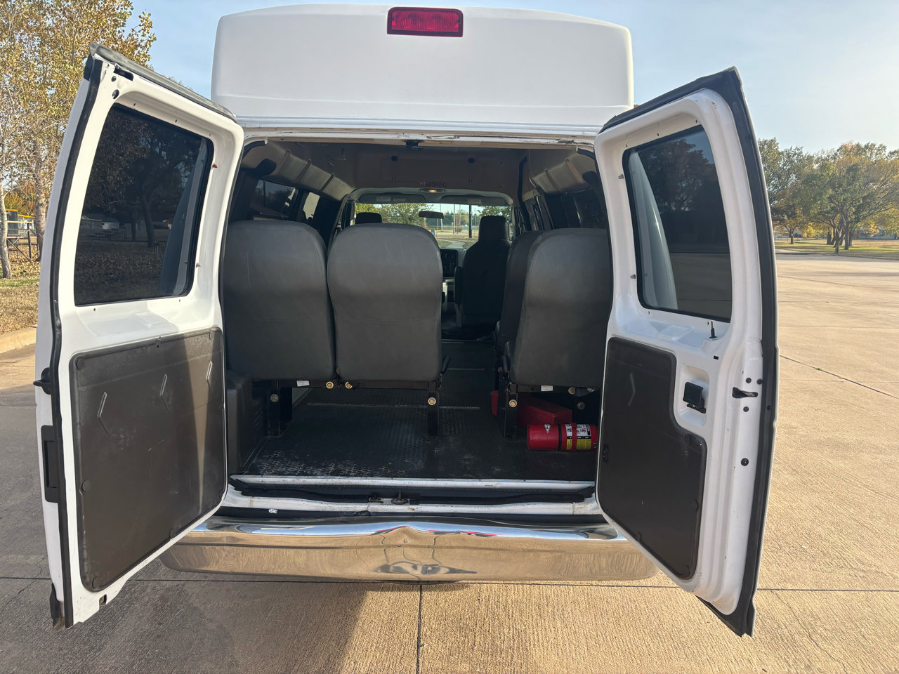 Used 2014 Ford E-150 and Econoline 150 Extended w/ Power Group image 27