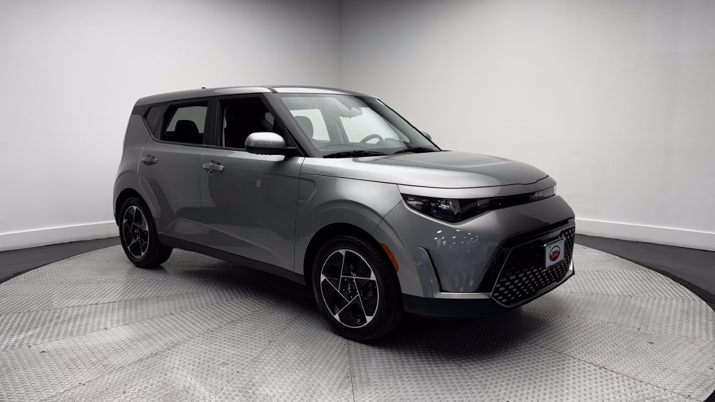 Used 2025 Kia Soul EX FWD image 42