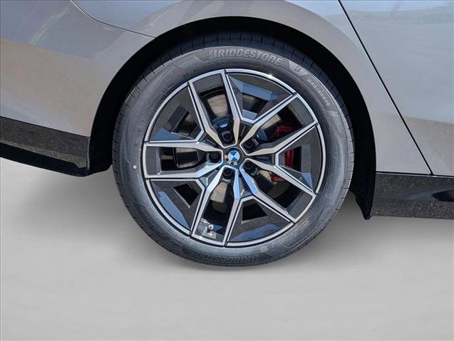New 2026 BMW i5 eDrive40 w/ M Sport Package RWD image 11