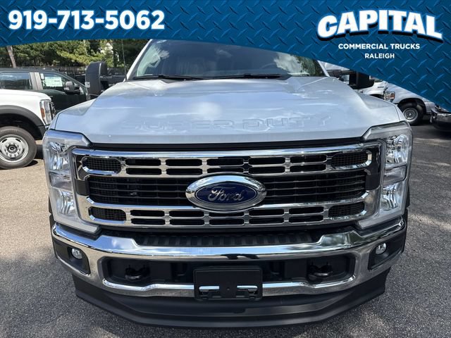 New 2026 Ford F550 4x4 Crew Cab image 12