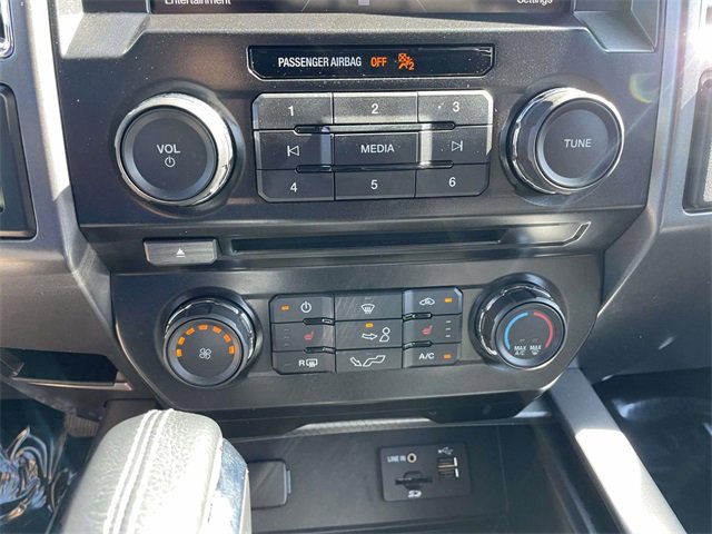 Used 2015 Ford F150 XLT w/ Equipment Group 302A Luxury image 19