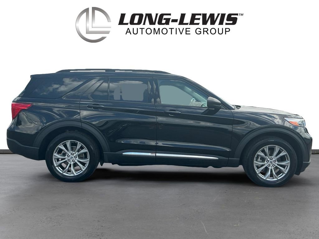 Used 2023 Ford Explorer XLT w/ Equipment Group 202A RWD image 8