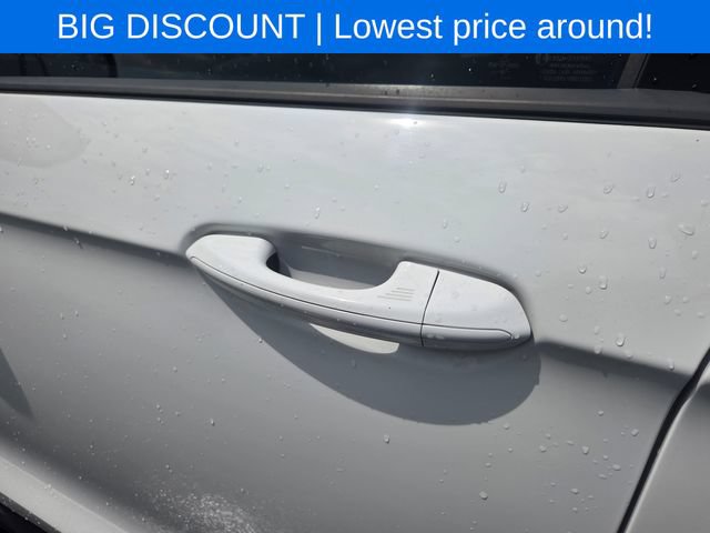 Used 2019 Ford Edge SE FWD image 23