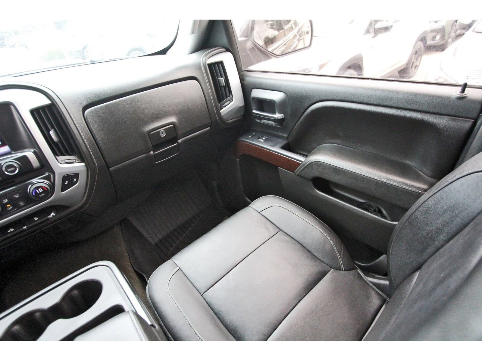 Used 2015 GMC Sierra 1500 SLE w/ Texas SLE Value Package AWD/4WD image 10