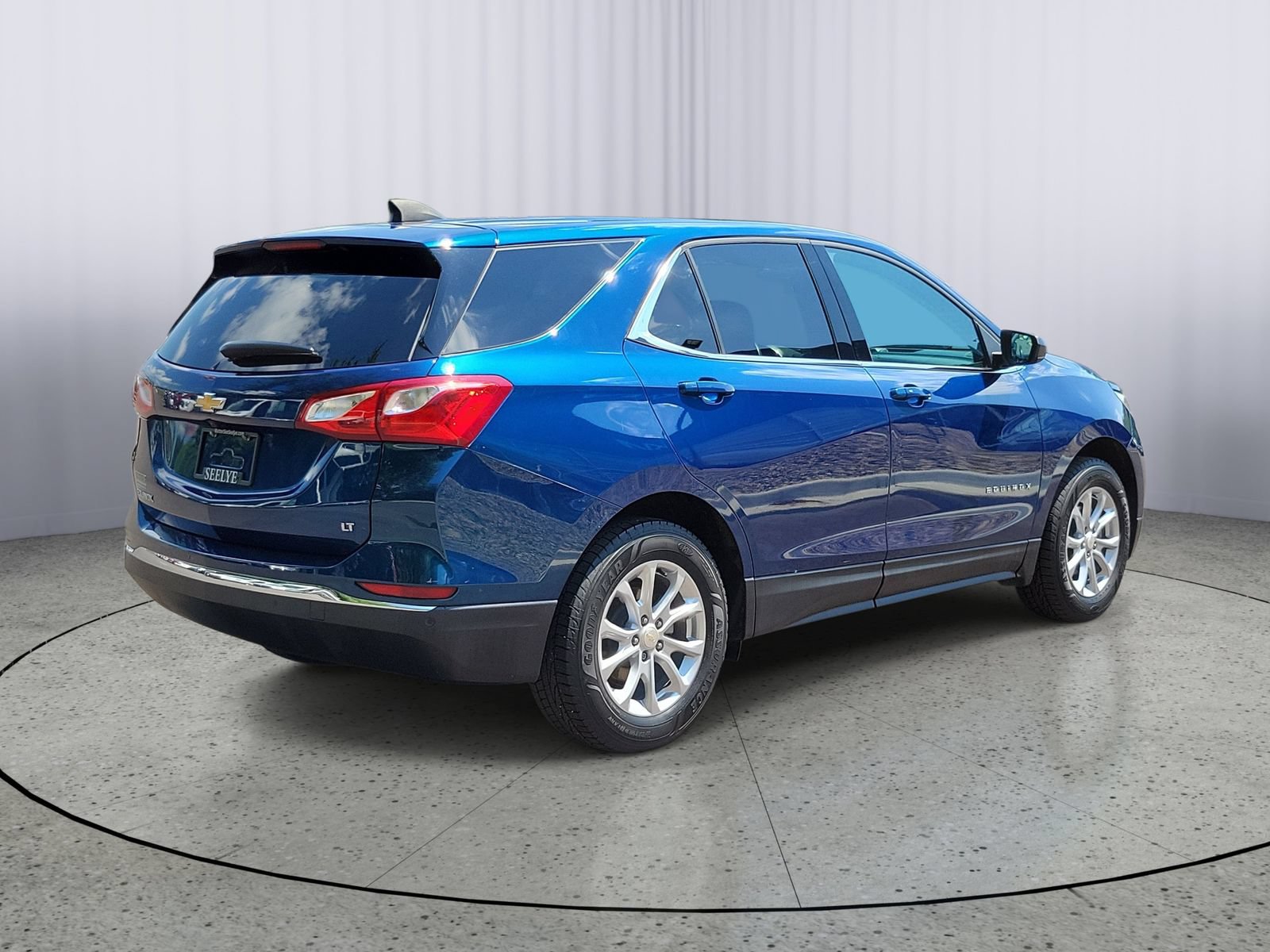 Used 2020 Chevrolet Equinox LT FWD image 3