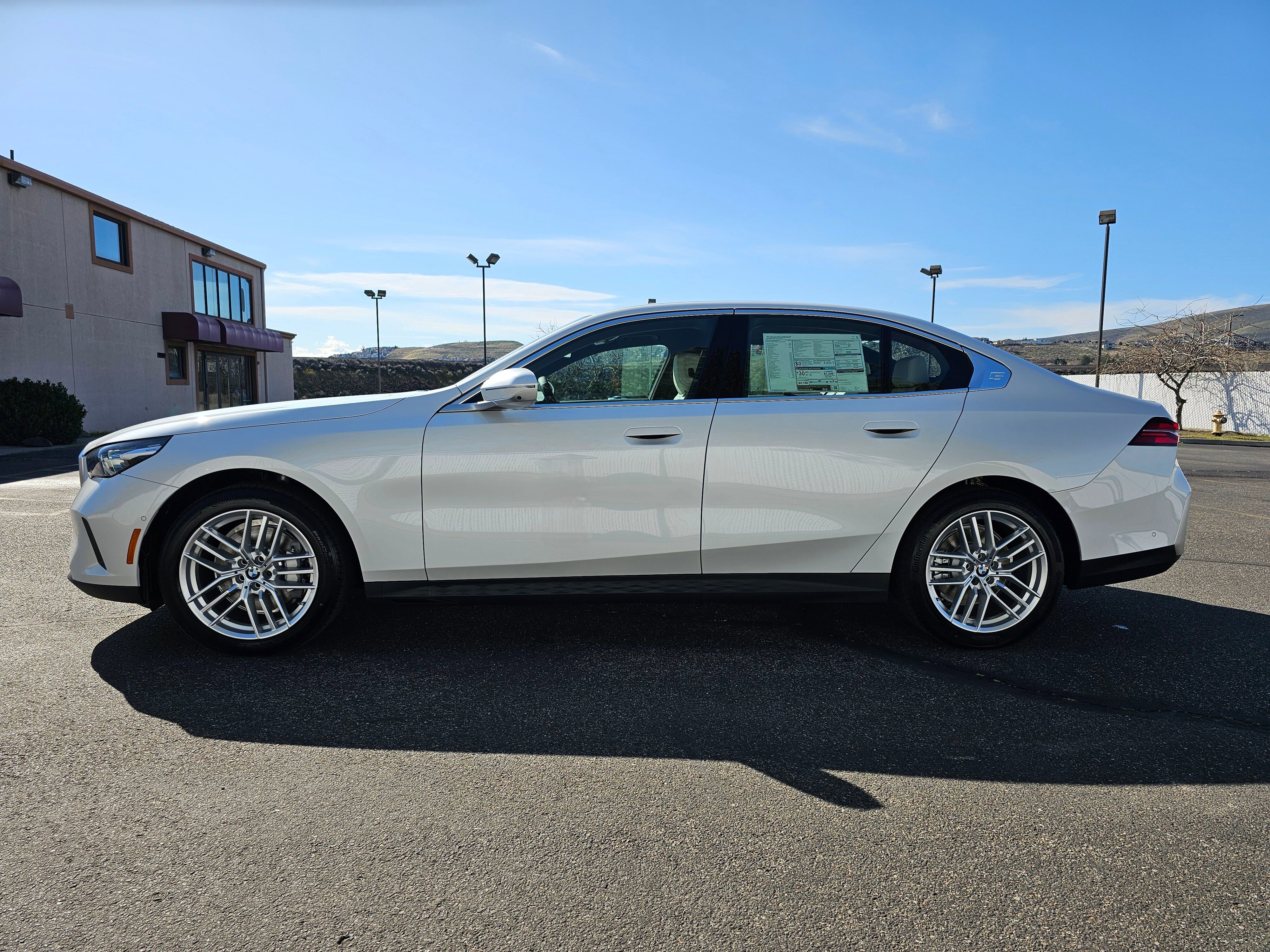 New 2025 BMW 530i xDrive image 3