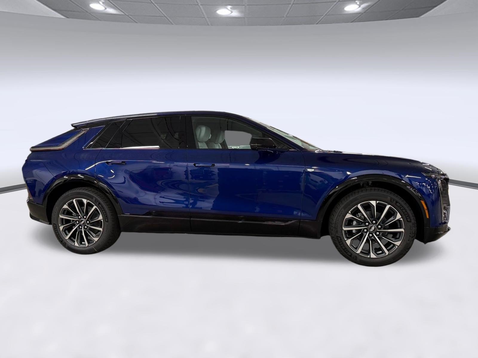 New 2027 Cadillac Lyriq Sport AWD/4WD image 8