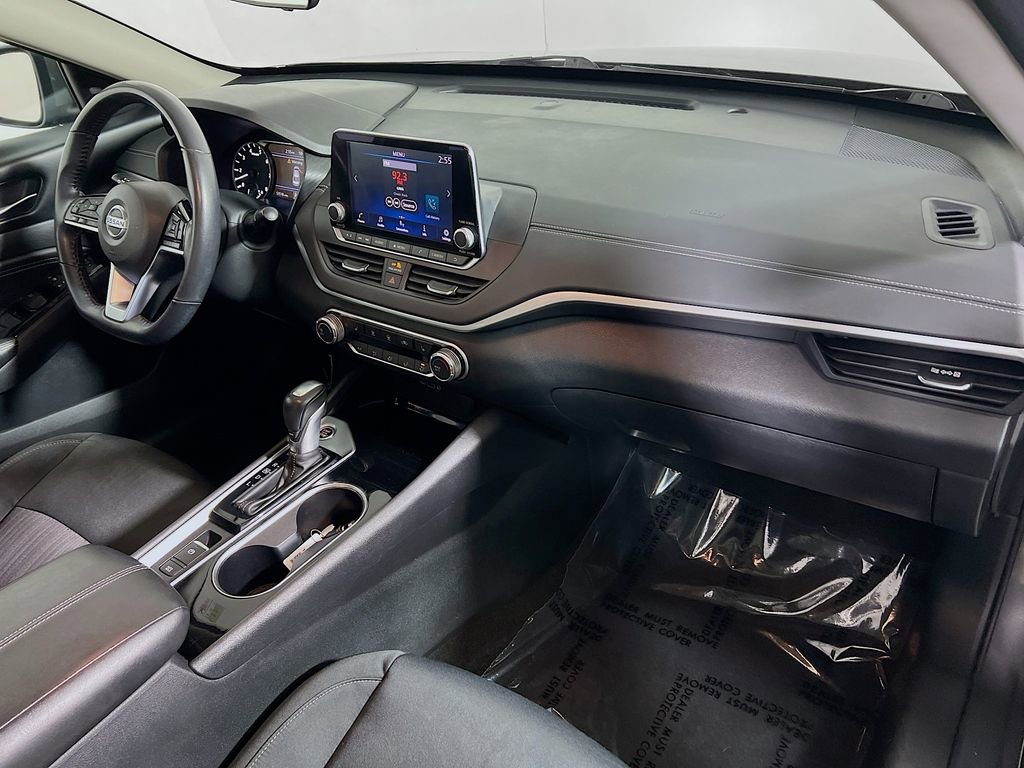 Used 2022 Nissan Altima 2.5 SV w/ SV Premium Package image 27