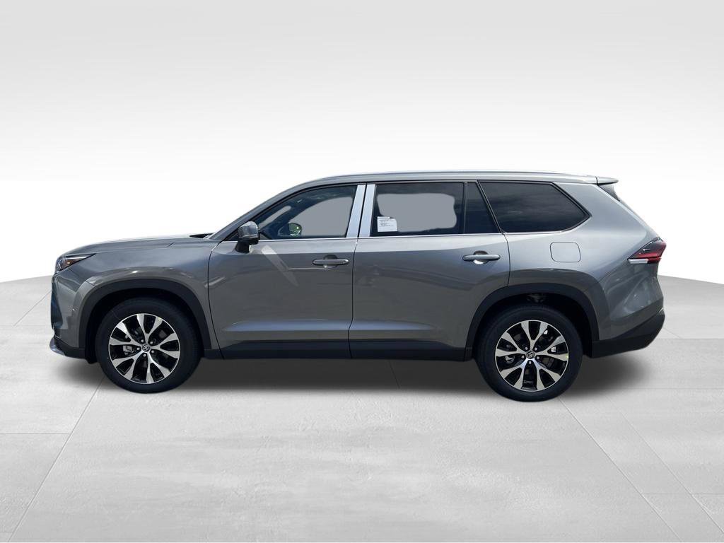 New 2026 Toyota Grand Highlander AWD Hybrid image 2