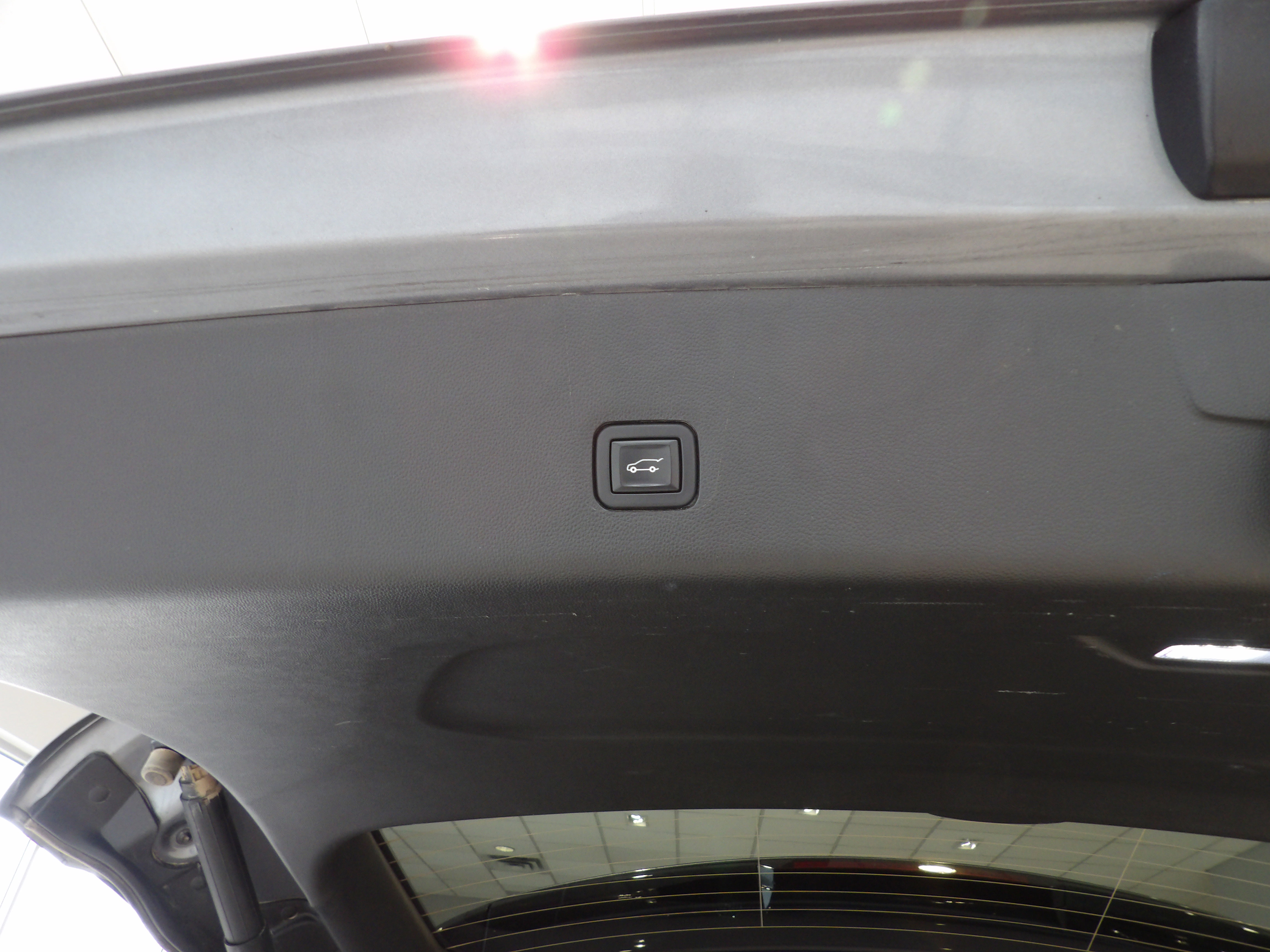 Used 2020 Chevrolet Traverse LT w/ Driver Confidence II Package image 21