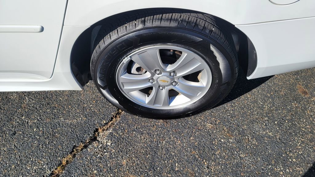 Used 2014 Chevrolet Impala LS image 8