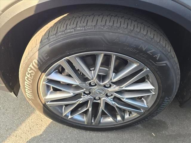 Used 2024 Acura MDX SH-AWD w/ Advance Package image 7