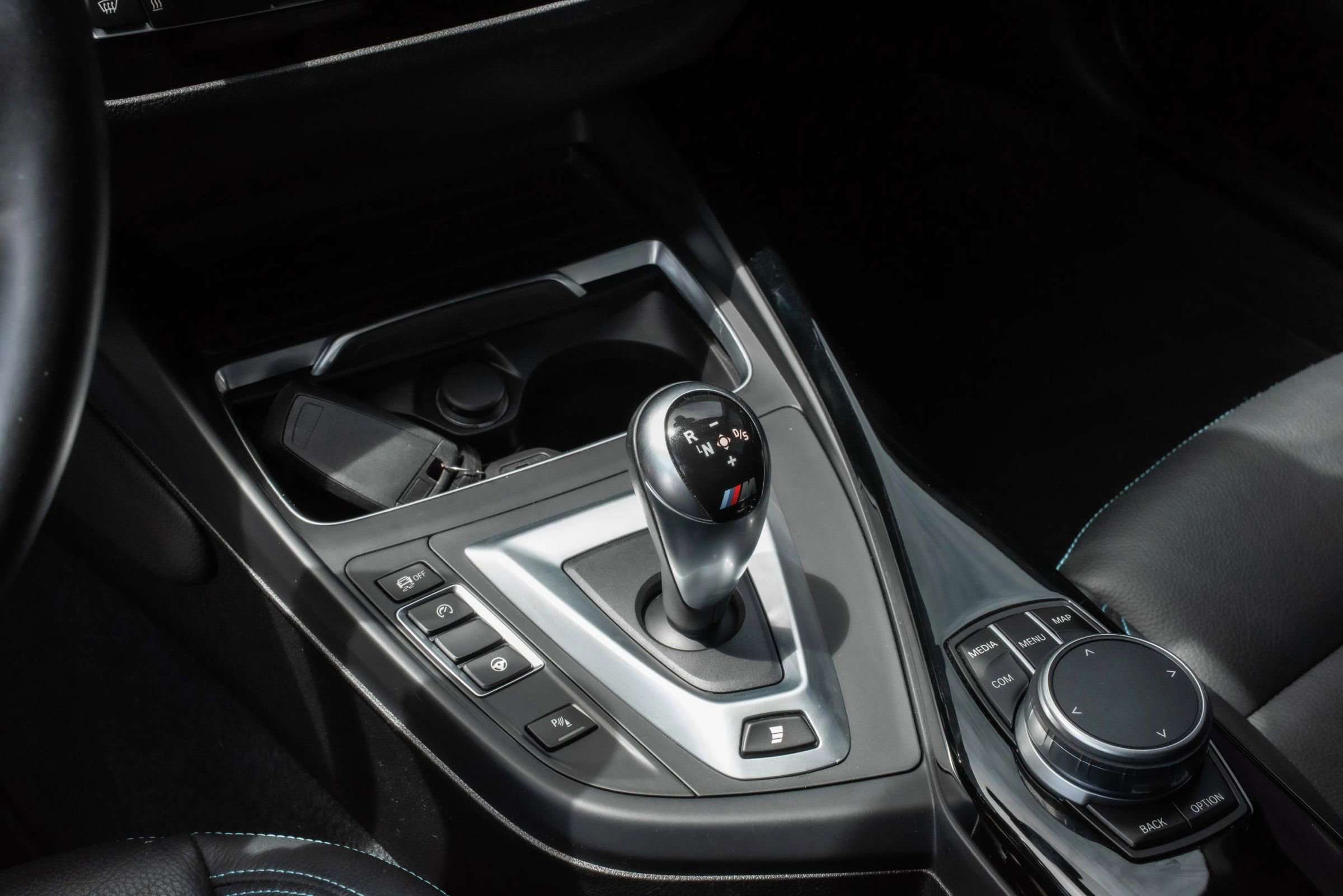 Used 2019 BMW M2 Competition w/ Executive Package RWD image 14