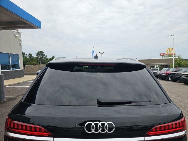 Used 2021 Audi Q7 3.0T Premium Plus w/ Executive Package AWD/4WD image 5