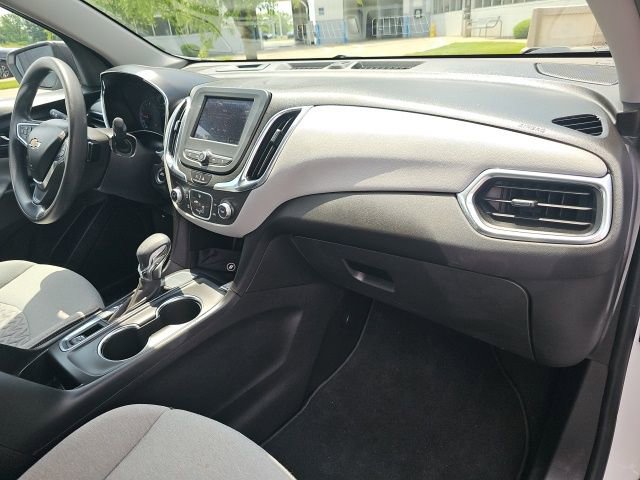 Used 2024 Chevrolet Equinox LS FWD image 32