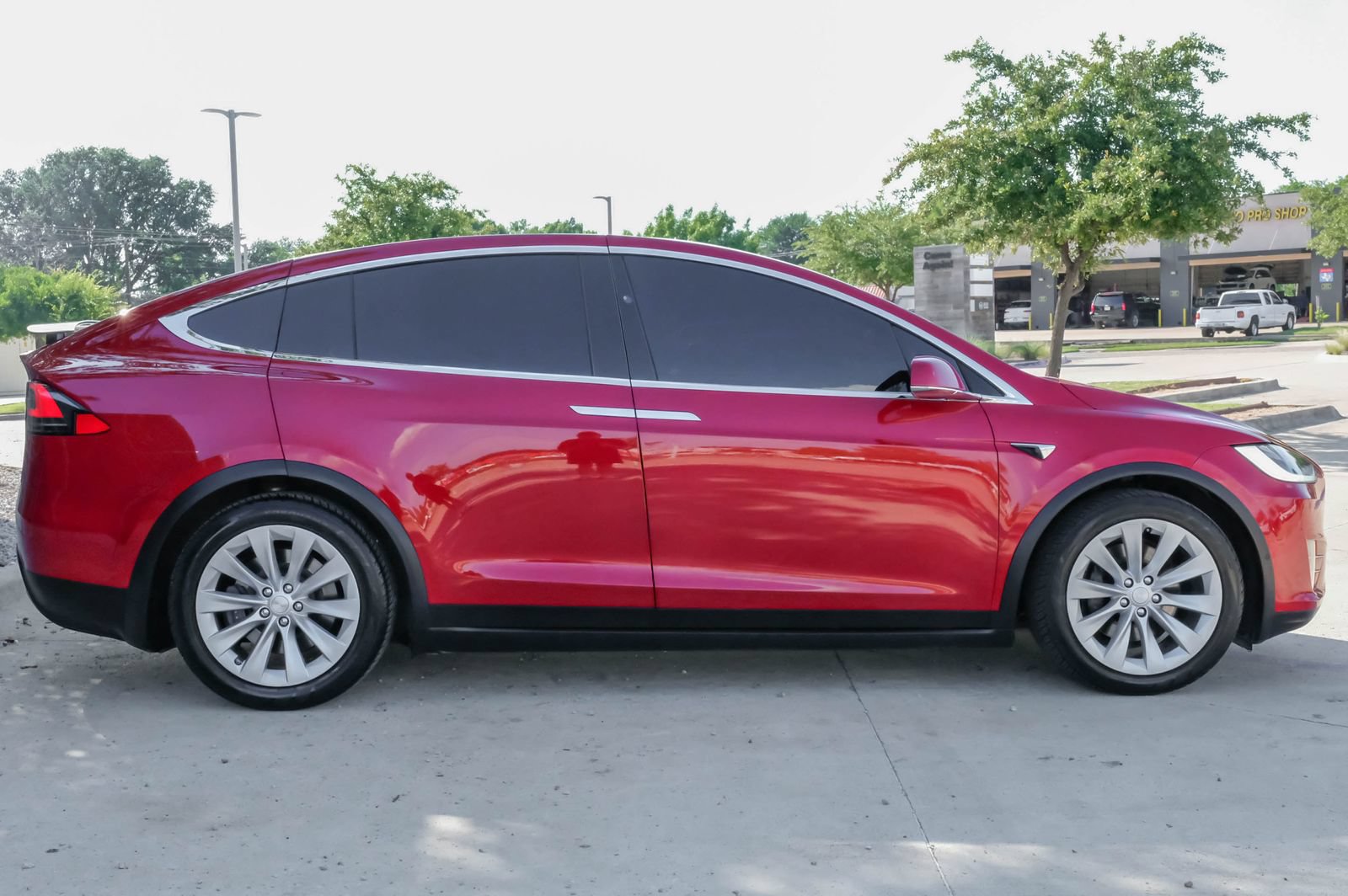 Used 2017 Tesla Model X 75D AWD/4WD image 7